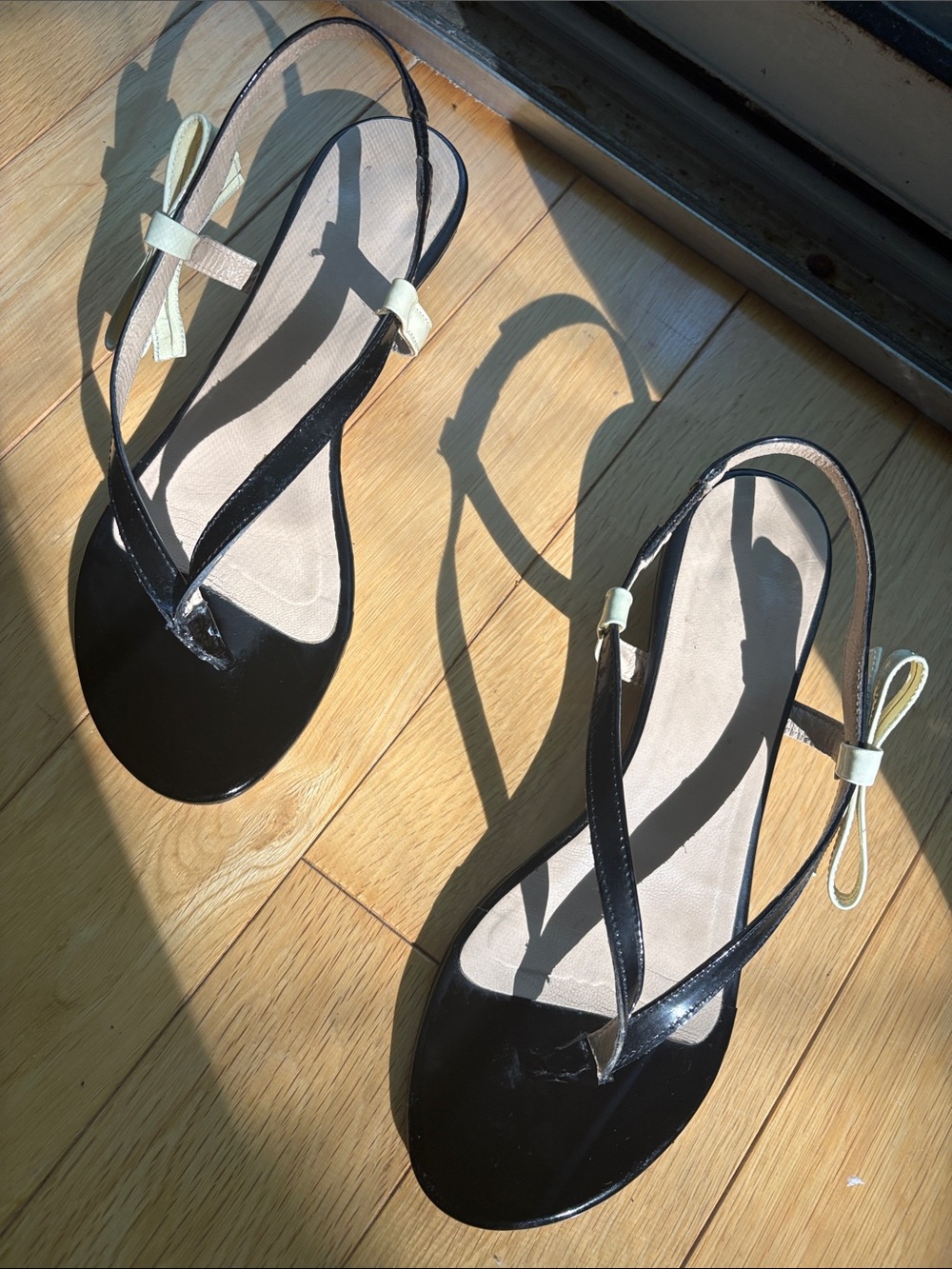AMALFI Sandals Italy Patent Leather Sling Back Thong Bow Low Heel Black Size 7.5
